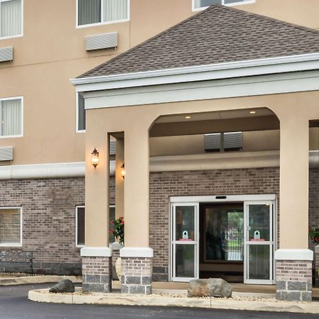 Baymont By Wyndham Indianapolis Northeast Hotel Exterior photo